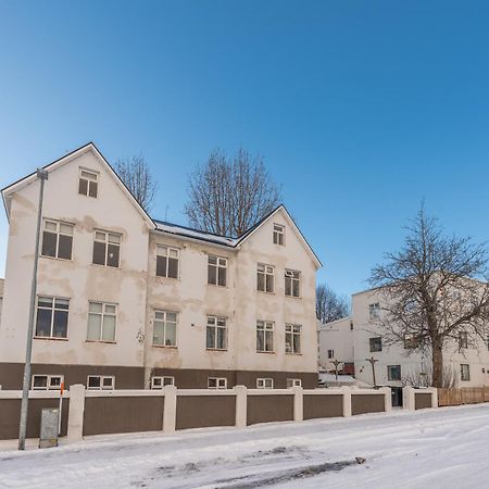 Day Dream Central Akureyri Three Bedroom Apt Dış mekan fotoğraf
