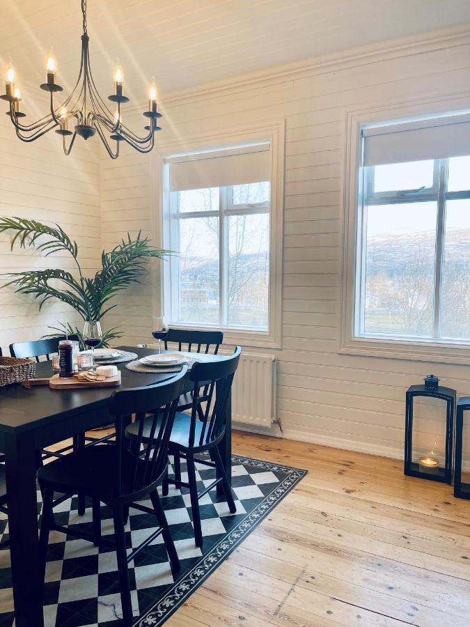 Day Dream Central Akureyri Three Bedroom Apt Dış mekan fotoğraf