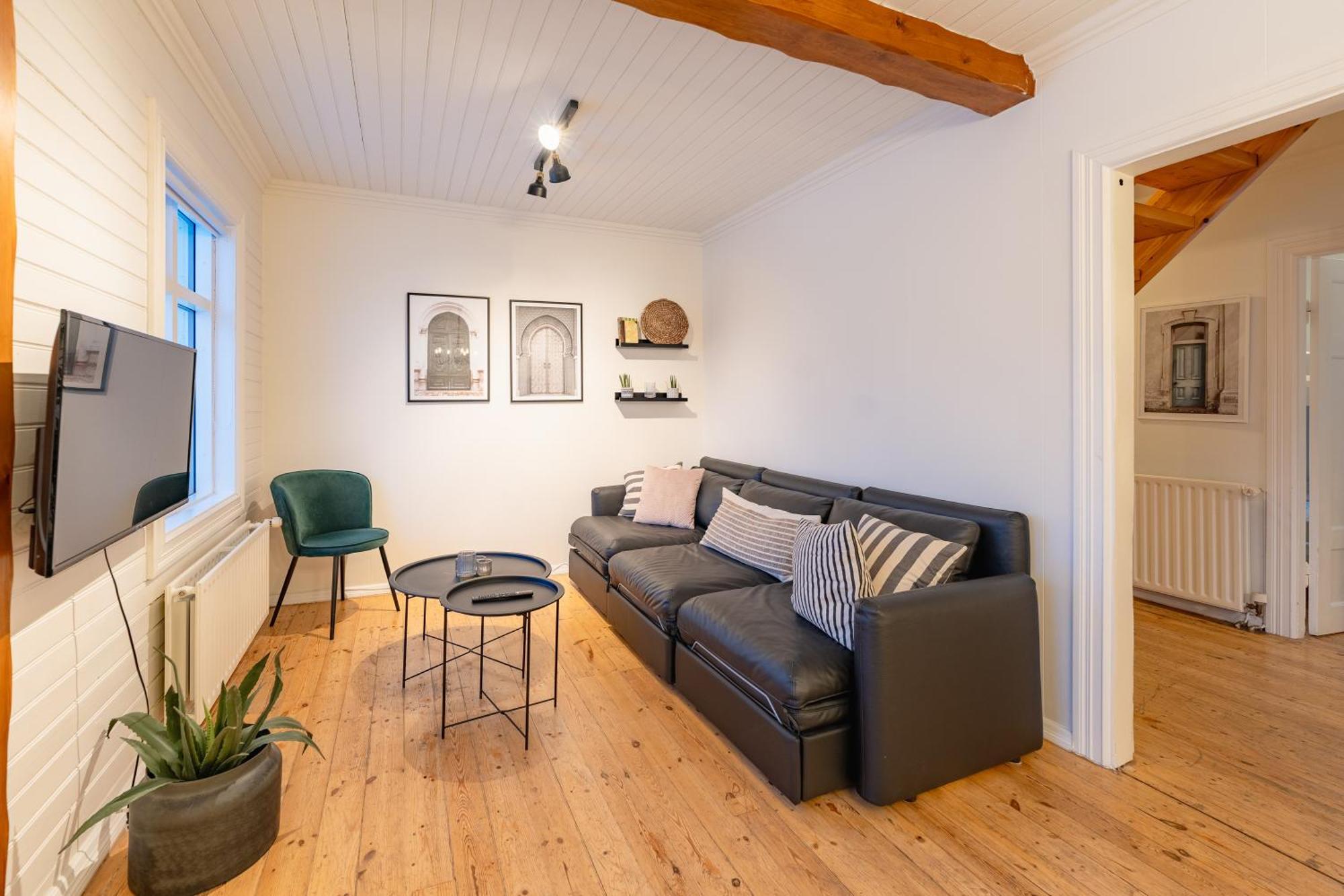 Day Dream Central Akureyri Three Bedroom Apt Dış mekan fotoğraf
