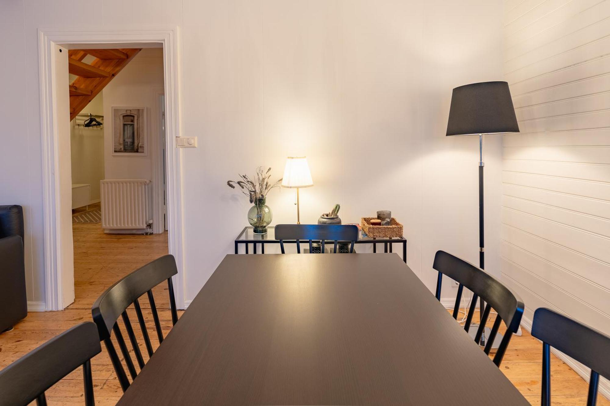 Day Dream Central Akureyri Three Bedroom Apt Dış mekan fotoğraf