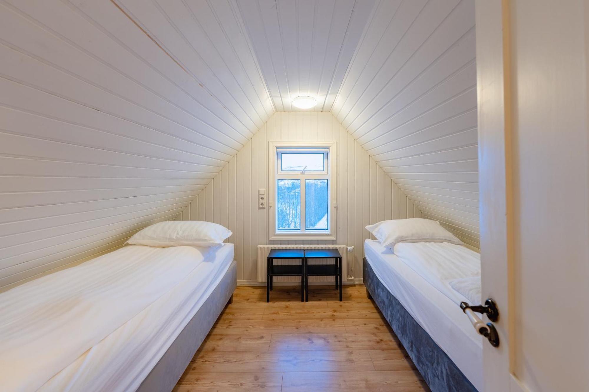 Day Dream Central Akureyri Three Bedroom Apt Dış mekan fotoğraf
